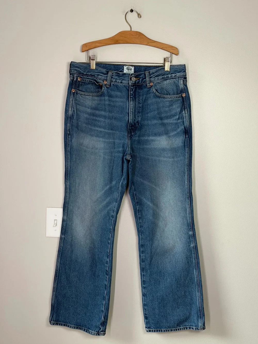 J. Crew Men’s Bootcut Jeans in Vintage Medium Wash W32 L30